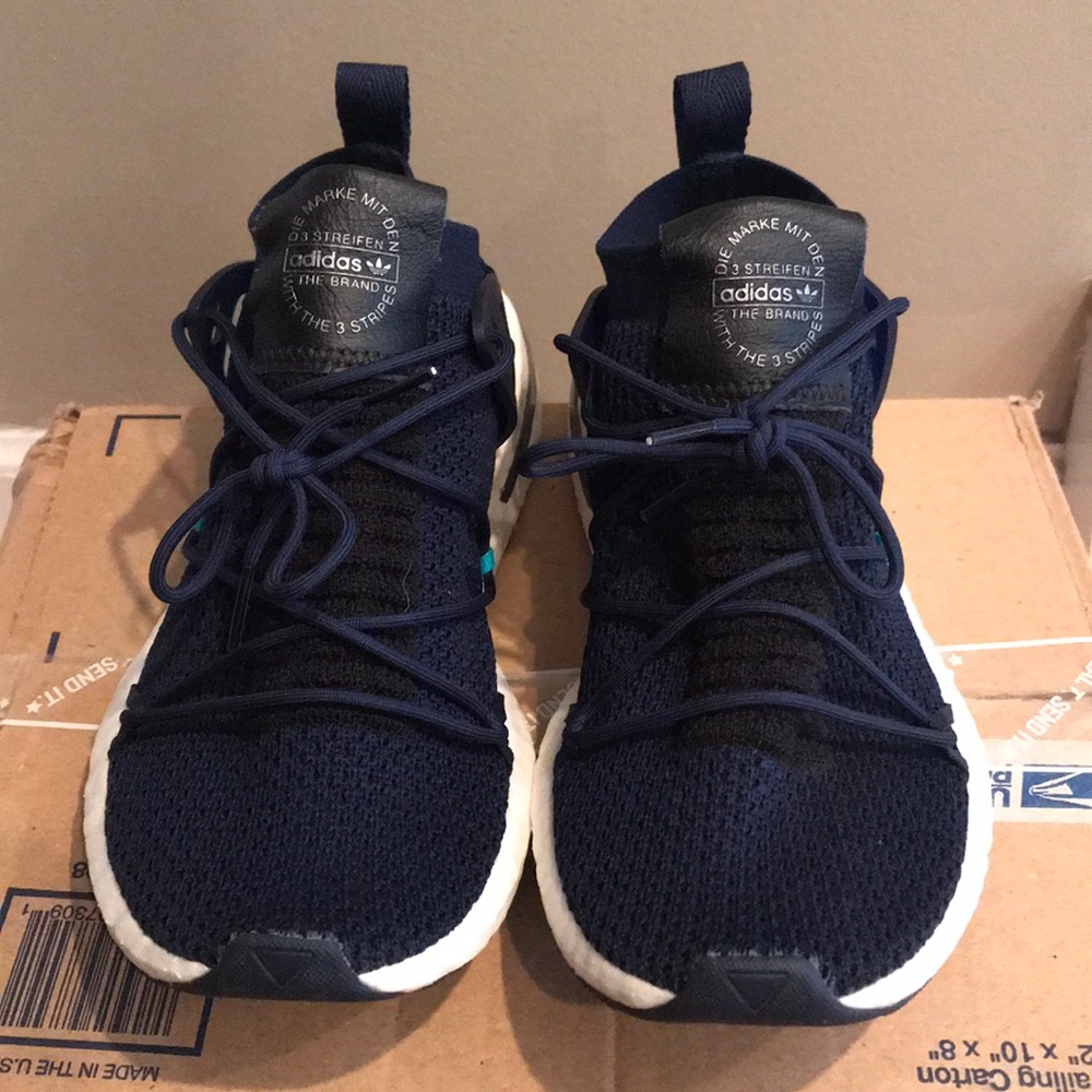 De Marke MIT Den Adidas Sneakers